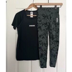 Gymshark Set Size XS Shirt Leggings Green Camo Athletic